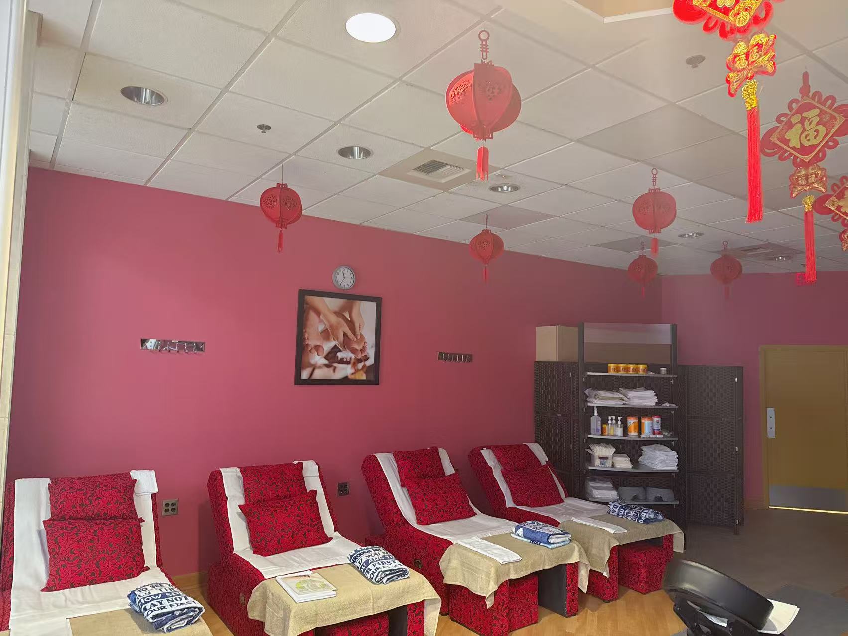 Lins Relax Station gallery photograph 3